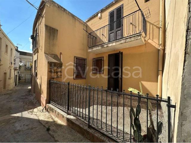 Appartamento in vendita a Noto vico Abate