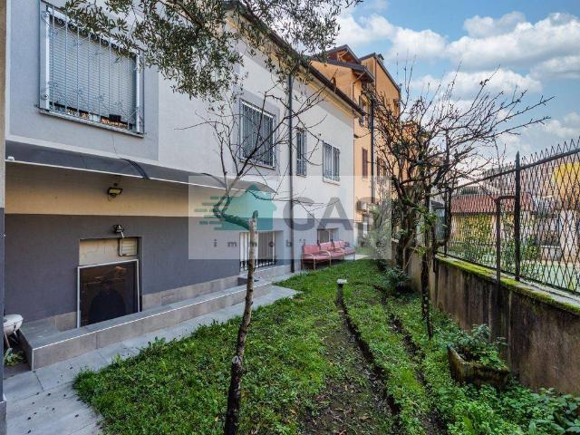 Appartamento in vendita a Nova Milanese via Giuseppe Garibaldi