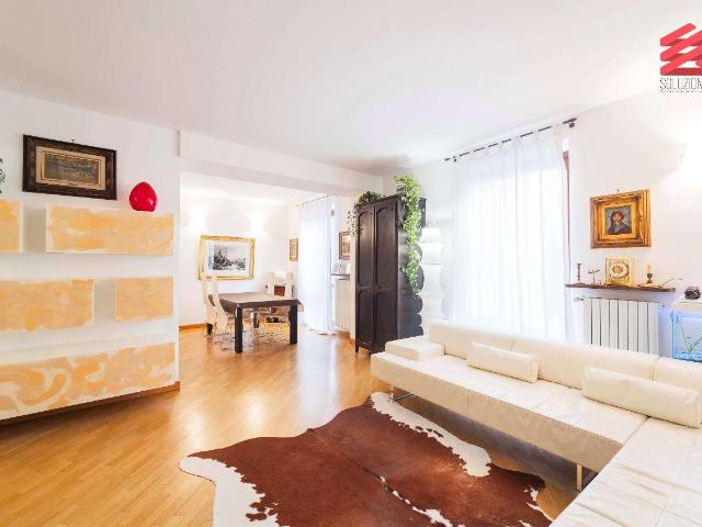 Appartamento in vendita a Novara