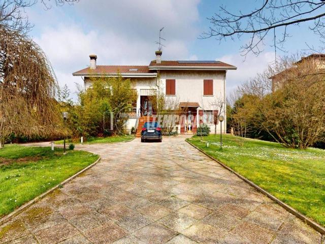 Villa in vendita a Novellara RE