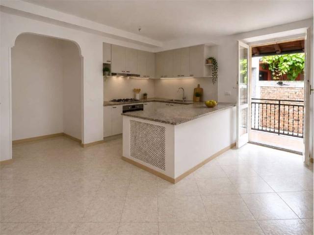 Appartamento in vendita a Oggiono LC