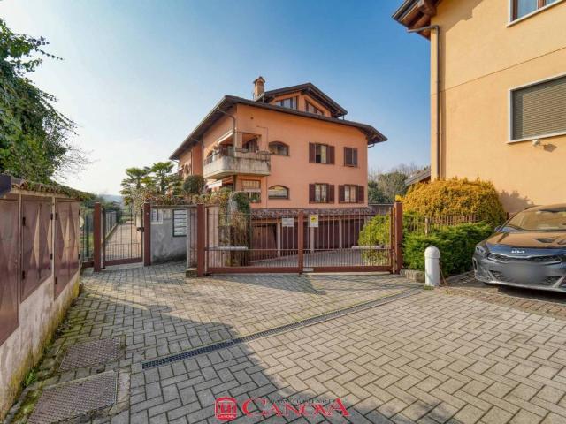 Appartamento in vendita a Olgiate Comasco CO