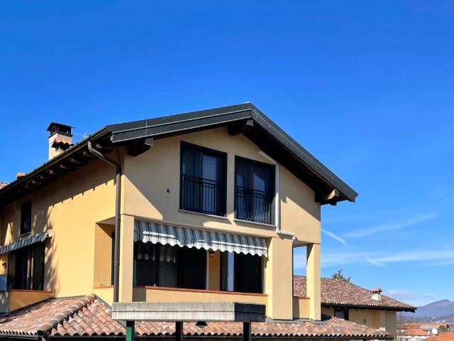 Appartamento in vendita a Olgiate Comasco CO