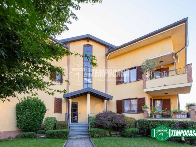 Appartamento in vendita a Oleggio