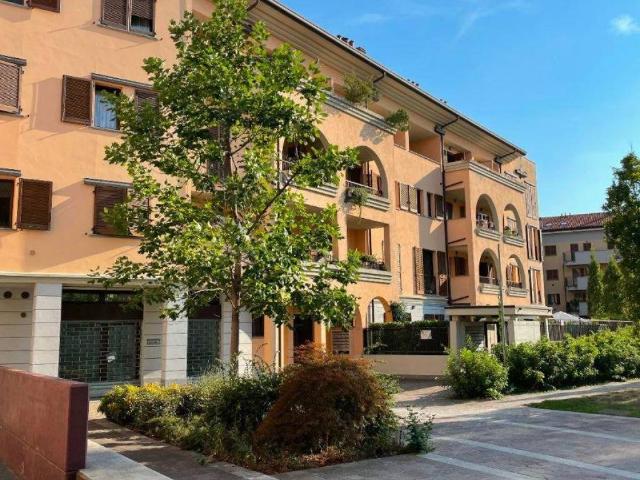Appartamento in vendita a Origgio VA