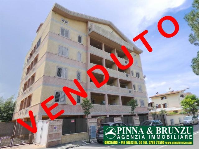 Appartamento in vendita a Oristano via Torino 33