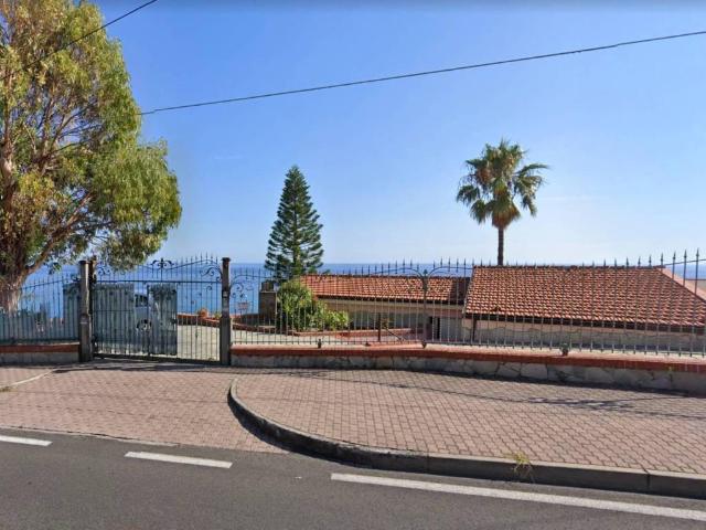 Appartamento in vendita a Ospedaletti IM