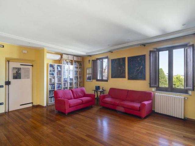 Appartamento in vendita a Ostra AN