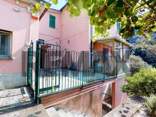 Appartamento in vendita a Avegno GE