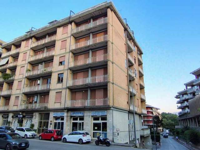 Appartamento in vendita a Avellino AV