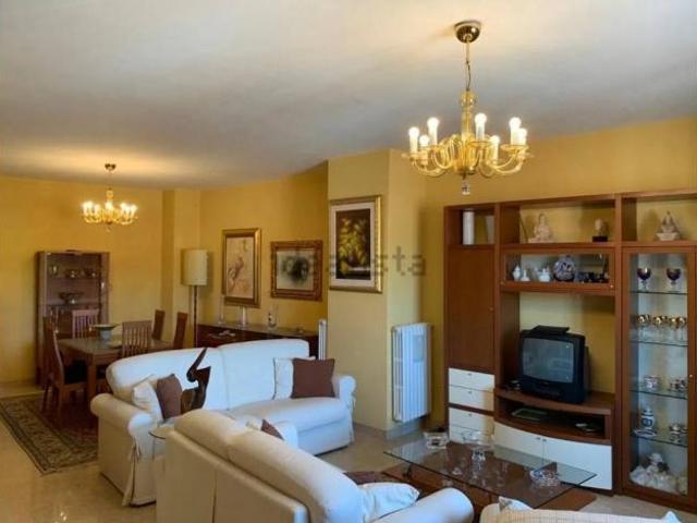 Appartamento in vendita a Avellino, Centro