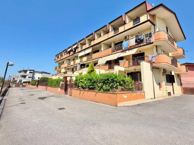 Appartamento in vendita a Acerra NA