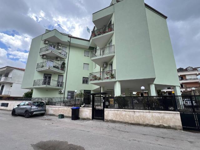 Appartamento in vendita a Acerra NA