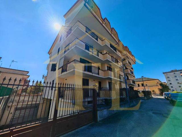 Appartamento in vendita a Acerra NA