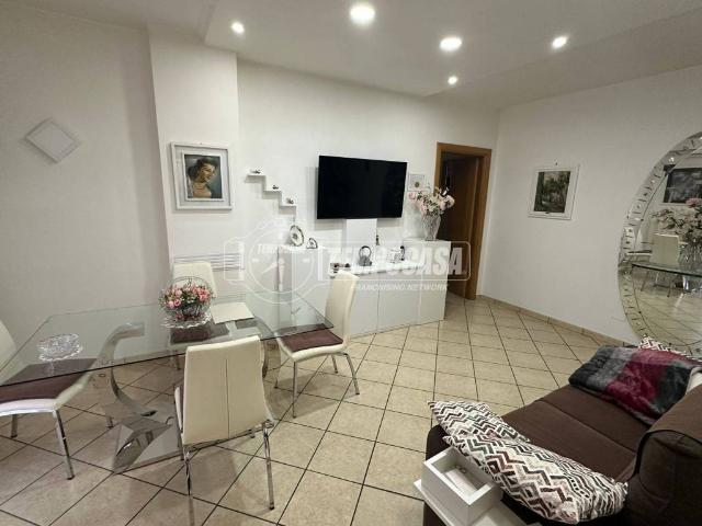 Appartamento in vendita a Acerra NA
