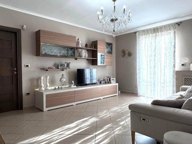 Appartamento in vendita a Acerra NA