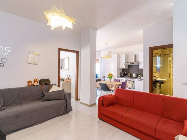 Appartamento in vendita a Aci Castello CT