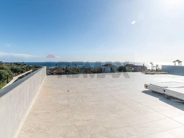 Appartamento in vendita a Aci Castello CT