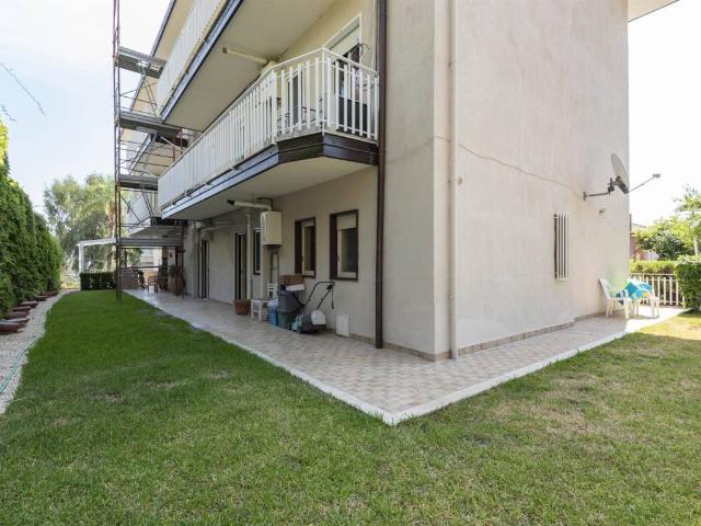 Appartamento in vendita a Aci Castello CT