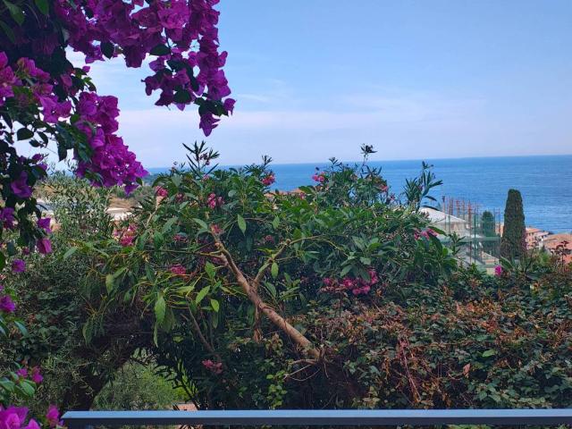 Appartamento in vendita a Aci Castello CT