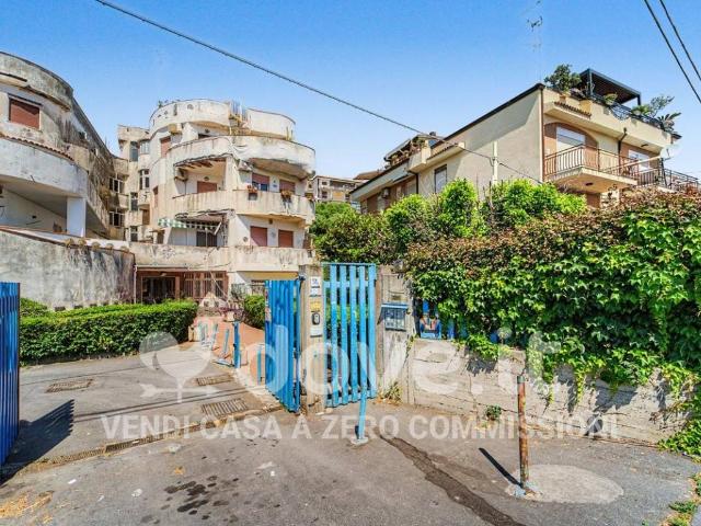 Appartamento in vendita a Aci Castello CT