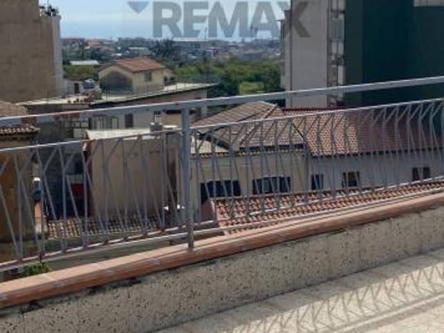 Appartamento in vendita a Aci Catena