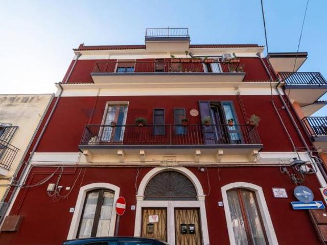 Appartamento in vendita a Aci Catena