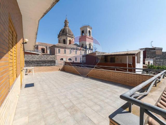 Appartamento in vendita a Aci Catena