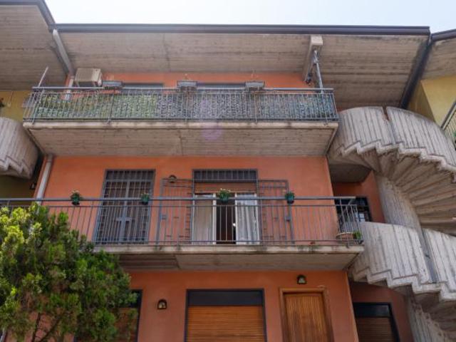Appartamento in vendita a Aci Catena