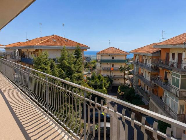 Appartamento in vendita a Aci Catena CT