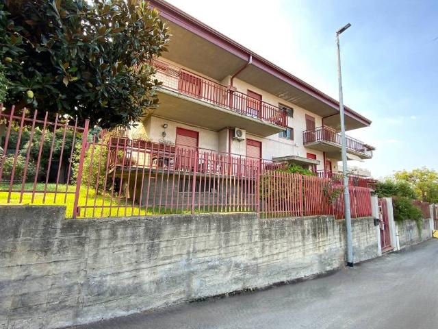 Appartamento in vendita a Aci Catena CT