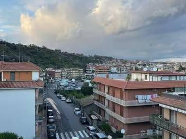 Appartamento in vendita a Aci Catena CT