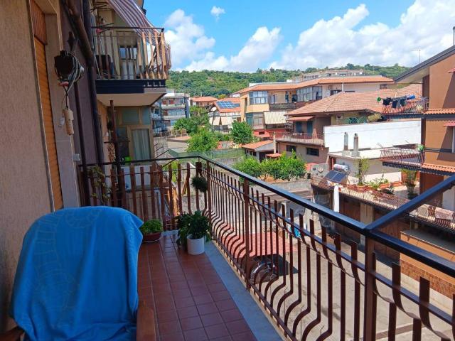 Appartamento in vendita a Aci Catena CT