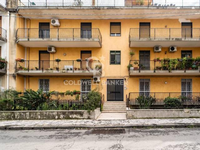 Appartamento in vendita a Aci Catena CT