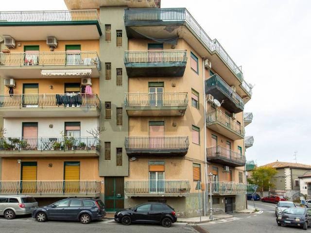 Appartamento in vendita a Aci Catena CT