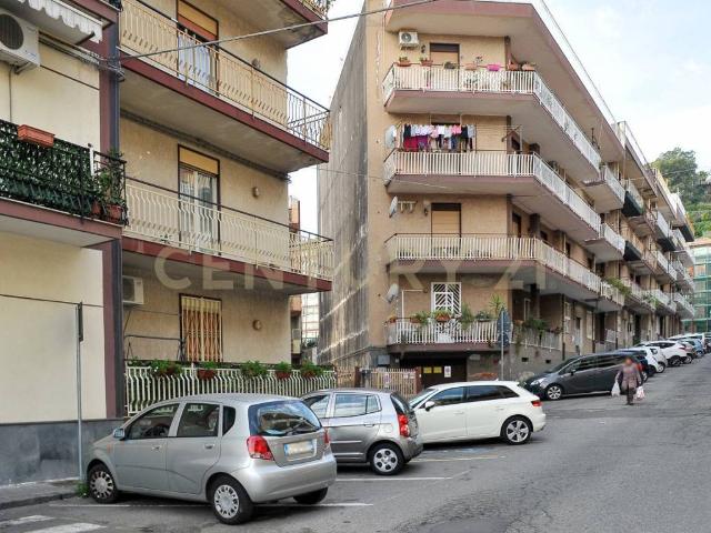 Appartamento in vendita a Aci Catena CT