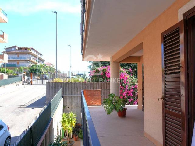 Appartamento in vendita a Aci Catena CT
