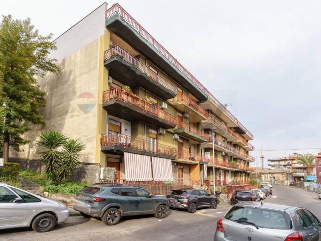 Appartamento in vendita a Aci Catena CT