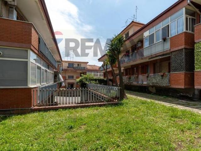 Appartamento in vendita a Aci Sant'Antonio