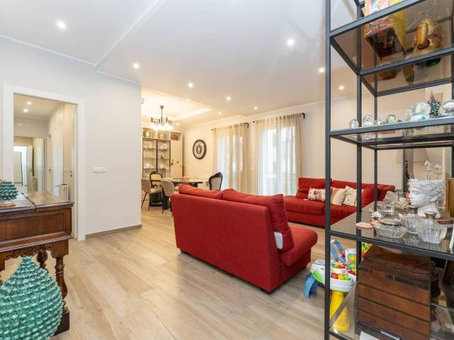 Appartamento in vendita a Acireale