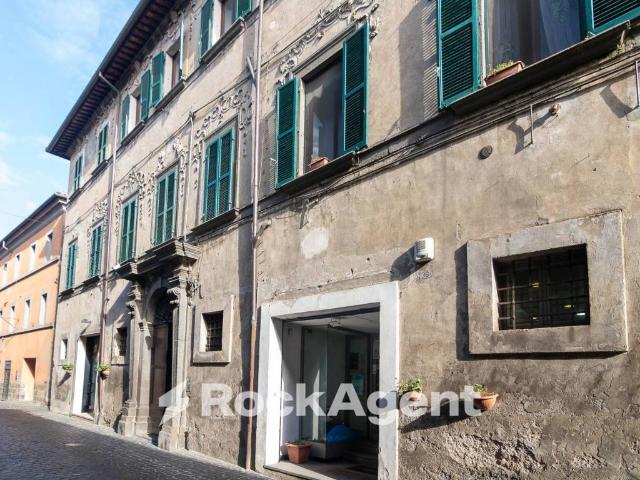Appartamento in vendita a Acquapendente VT