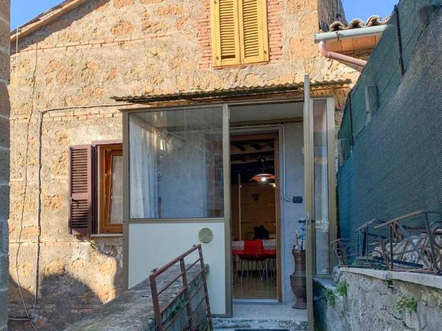 Appartamento in vendita a Acquapendente VT