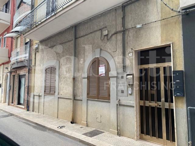 Appartamento in vendita a Acquaviva delle Fonti BA