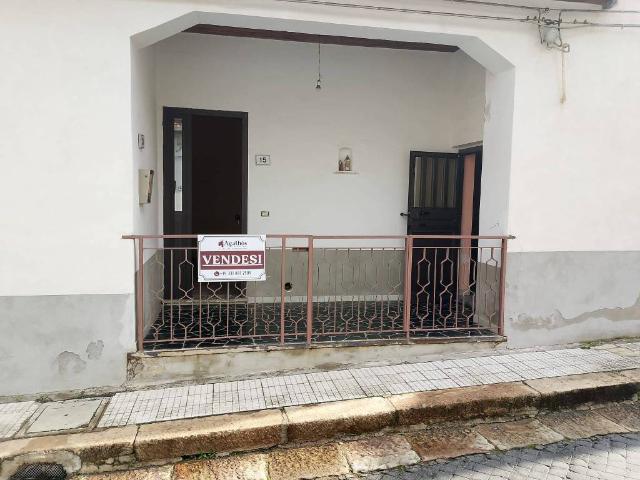 Appartamento in vendita a Acquedolci ME