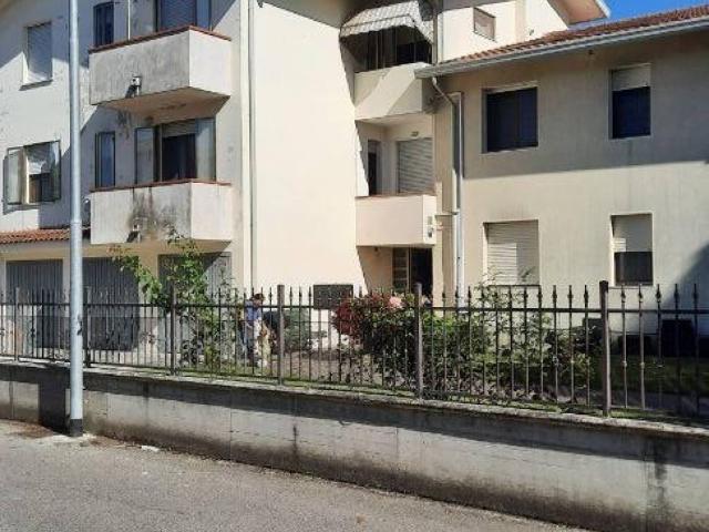 Appartamento in vendita a Adria RO