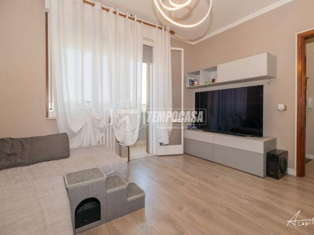 Appartamento in vendita a Adria RO