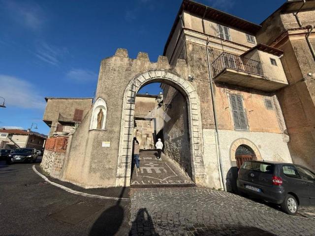 Appartamento in vendita a Agosta RM