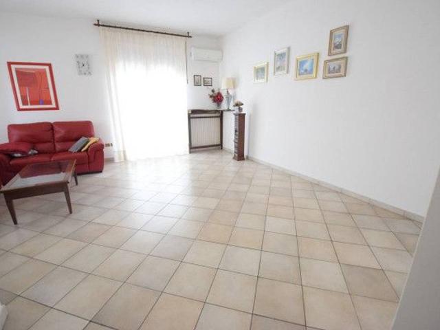 Appartamento in vendita a Agrate Brianza
