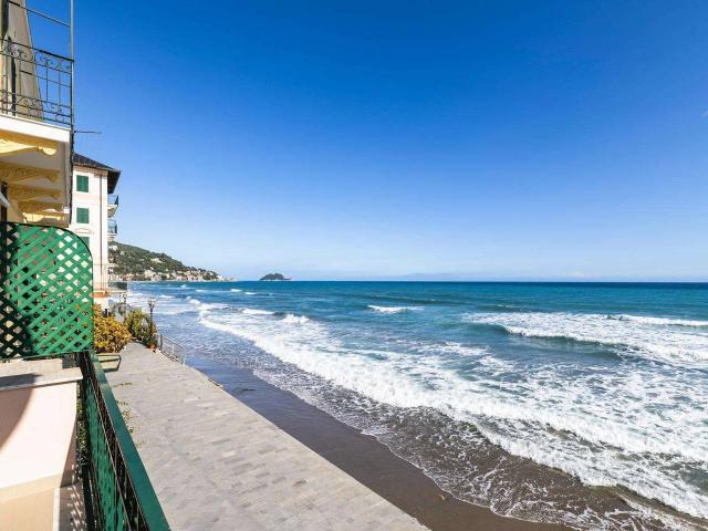 Appartamento in vendita a Alassio