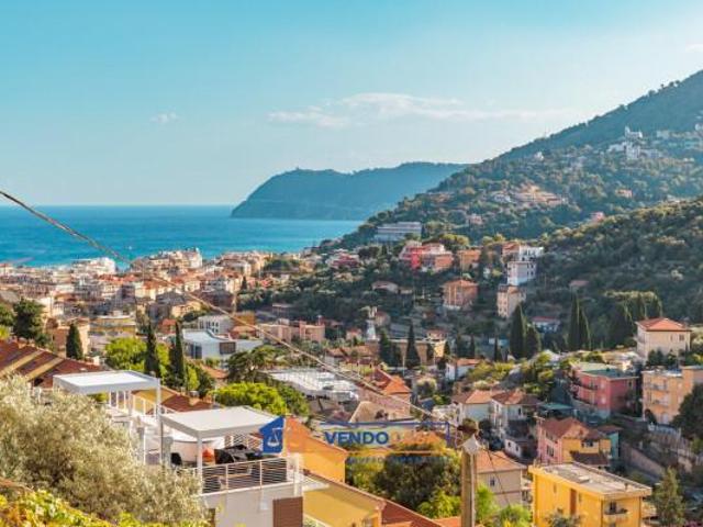 Appartamento in vendita a Alassio
